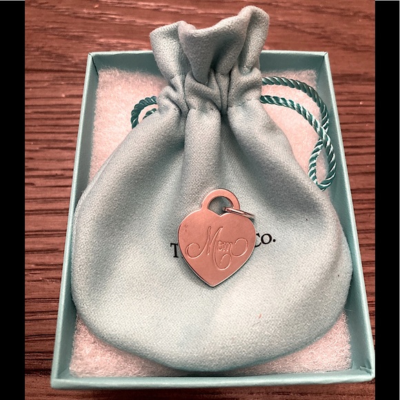 Tiffany & Co - Picture 1 of 5